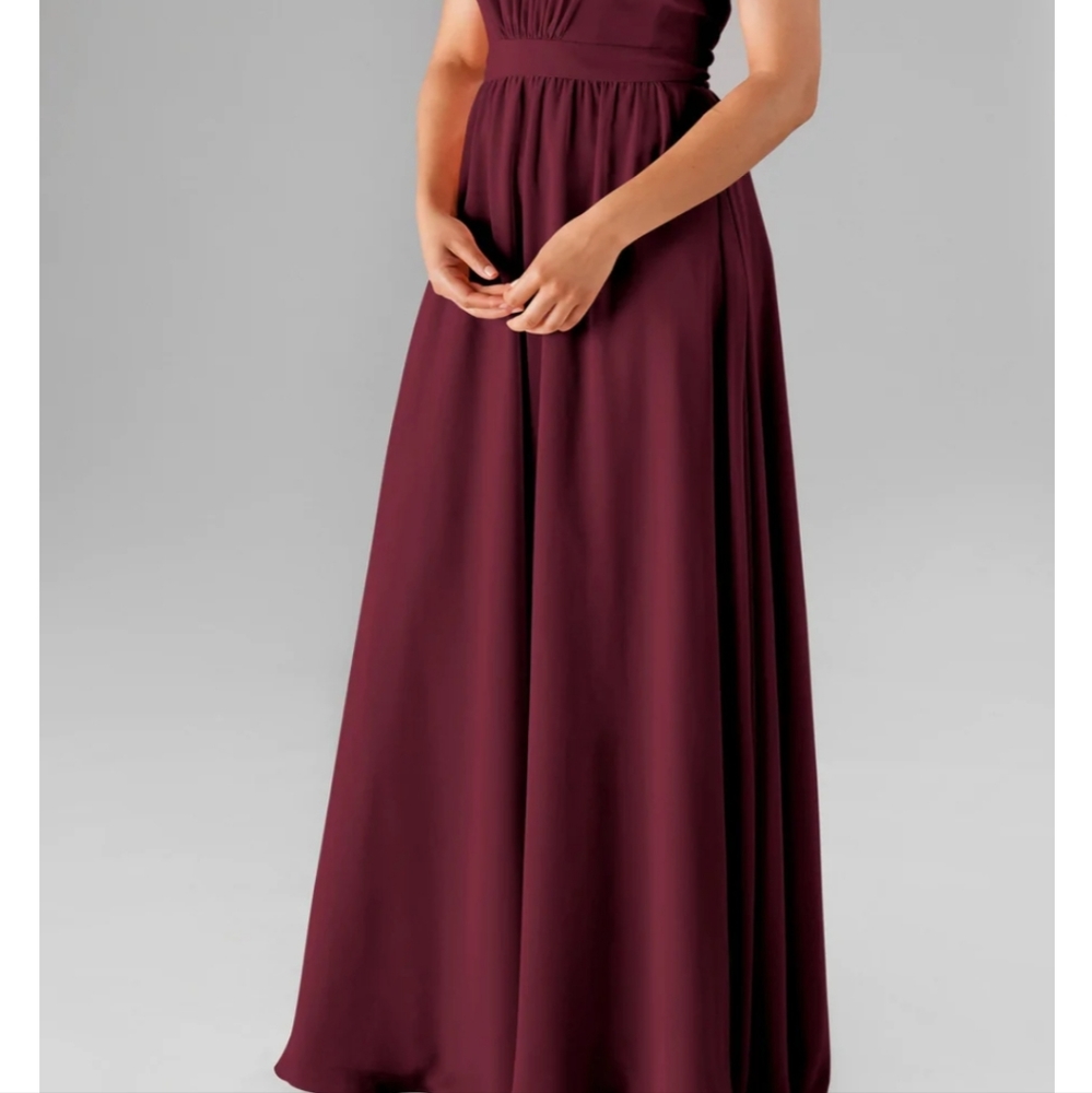 Dress - Picture 2 of 10